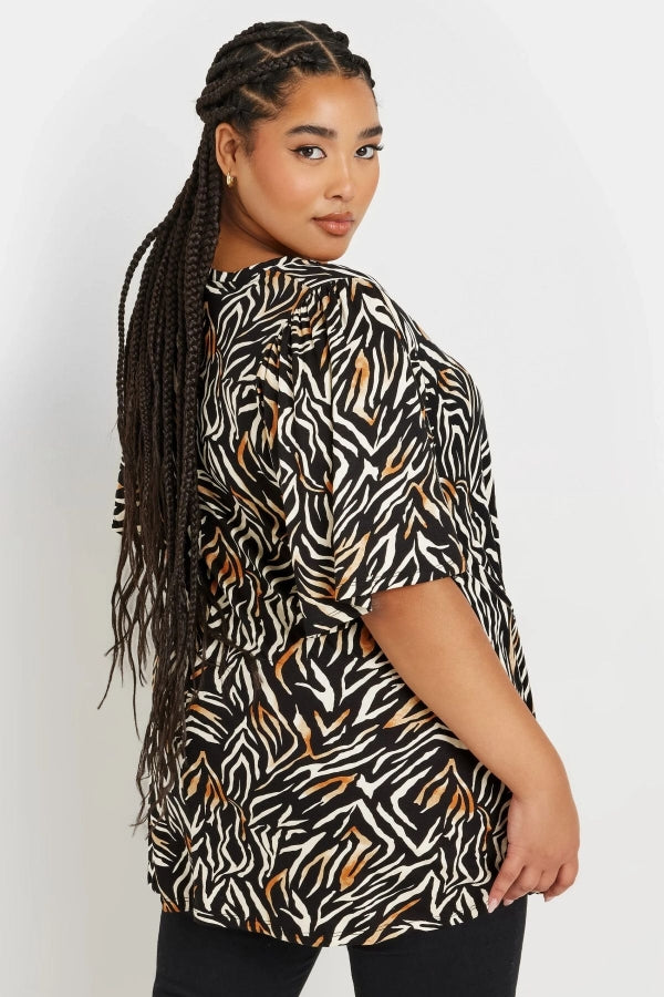 Büyük Beden V Yaka Ön Pileli Kısa Kollu Desenli Bluz 303726 Vervegrand