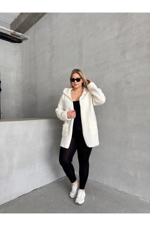 Büyük Beden Önü Kapamasız Cepli Kapüşonlu İnce Peluş Ceket 301256 Vervegrand