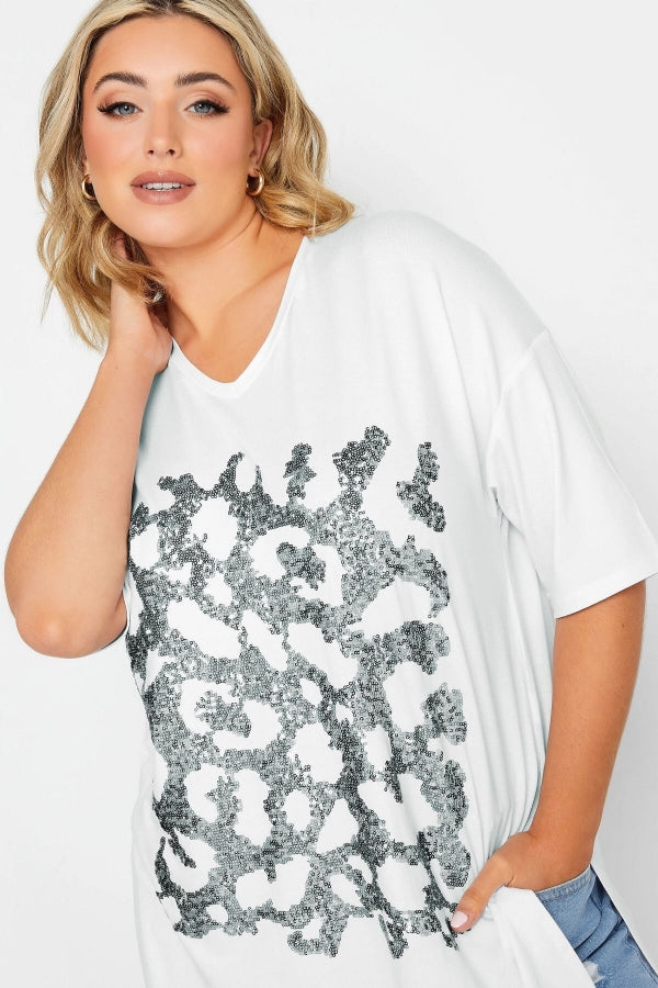 Vervegrand büyük beden V yaka beyaz t-shirt detaylı çekim