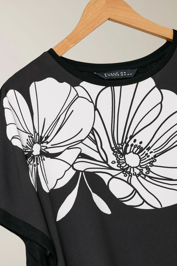 Büyük Beden Bisiklet Yaka Kısa Kollu Çiçek Desenli Bluz 615828 Vervegrand