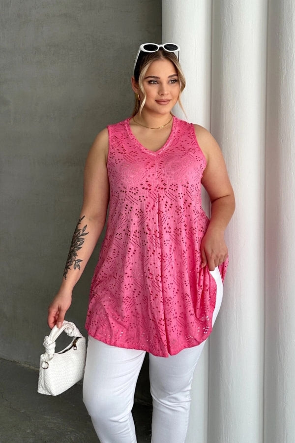 Büyük Beden V Yaka Sıfır Kol Dantel Detaylı Astarsız Bluz 302967 Vervegrand