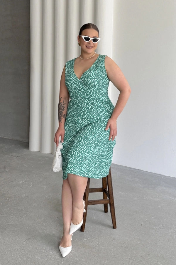 Büyük Beden V Yaka Beli Lastikli Çiçek Desenli Elbise 300916 Vervegrand