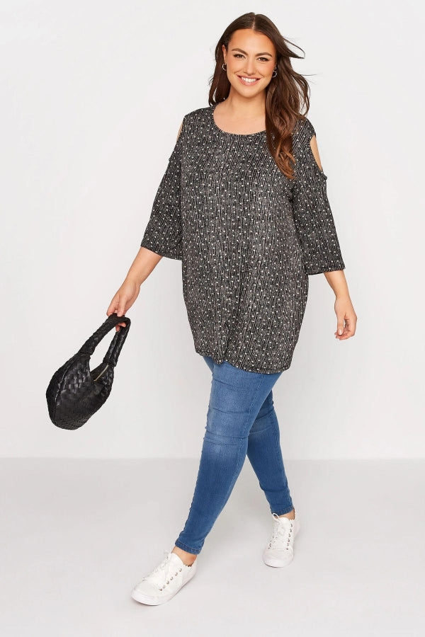 Büyük Beden Açık Omuz Detaylı Puantiyeli Yarım Kollu Bluz 300404 Vervegrand