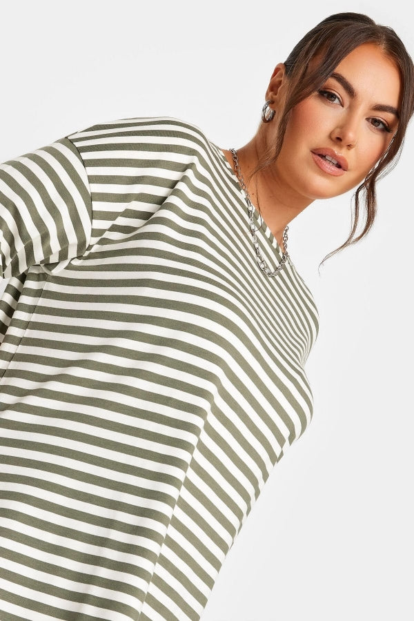 Büyük Beden Yırtmaç Detaylı Çizgili Yarım Kol Bisiklet Yaka Bluz 321119 Vervegrand