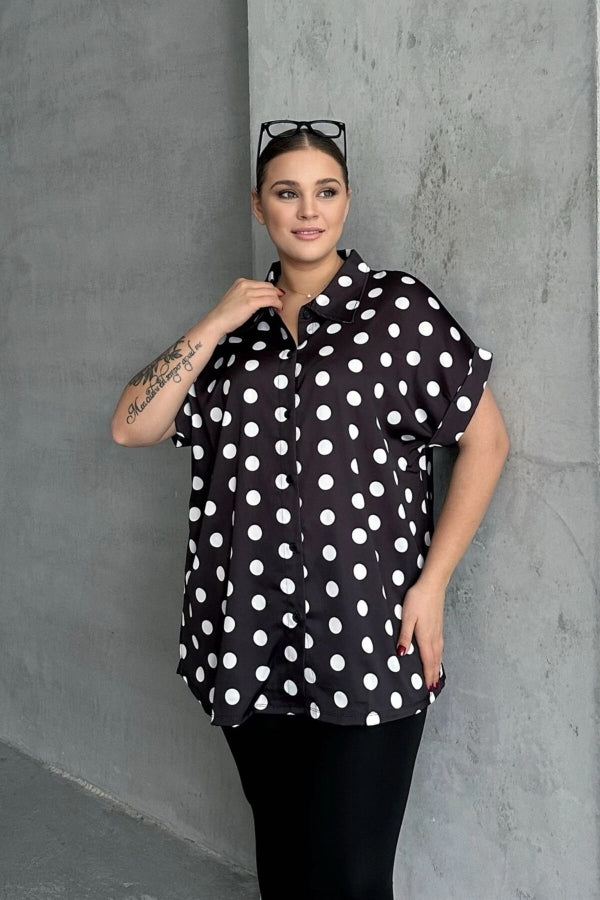 Büyük Beden Önü Düğmeli Kısa Kollu Puantiye Desenli Gömlek 303460 Vervegrand