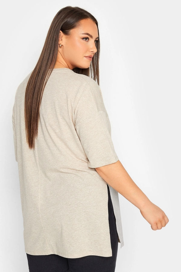 Büyük Beden Yırtmaç Detaylı Yazı Baskılı Bisiklet Yaka Yarım Kollu T-shirt 302203 Vervegrand