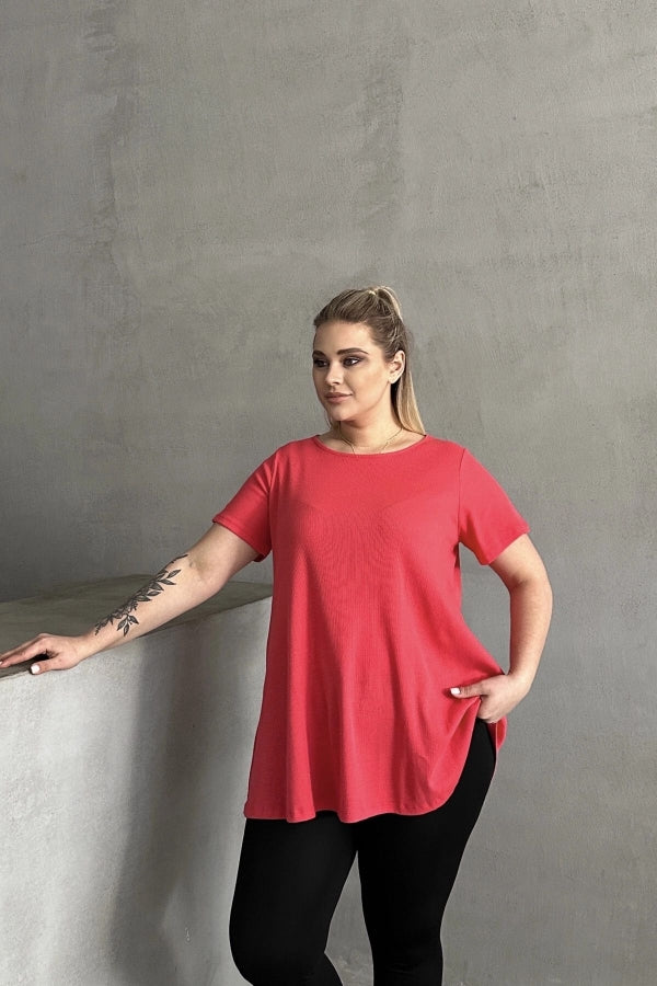 Büyük Beden Kısa Kollu Bisiklet Yaka Eteği Bollaşan Basic Bluz 100-50 Vervegrand