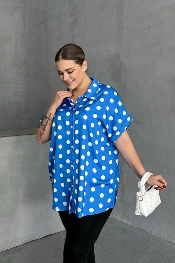 Büyük Beden Önü Düğmeli Kısa Kollu Puantiye Desenli Gömlek 303462 Vervegrand