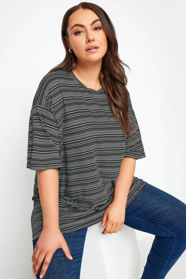 Büyük Beden Bisiklet Yaka Yarım Kollu Uzun Kesim T-shirt 302548 Vervegrand