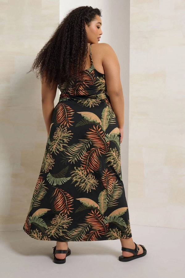 Büyük Beden Askılı Göğüs Dekolteli Çiçek Desenli Maxi Elbise 303485 Vervegrand