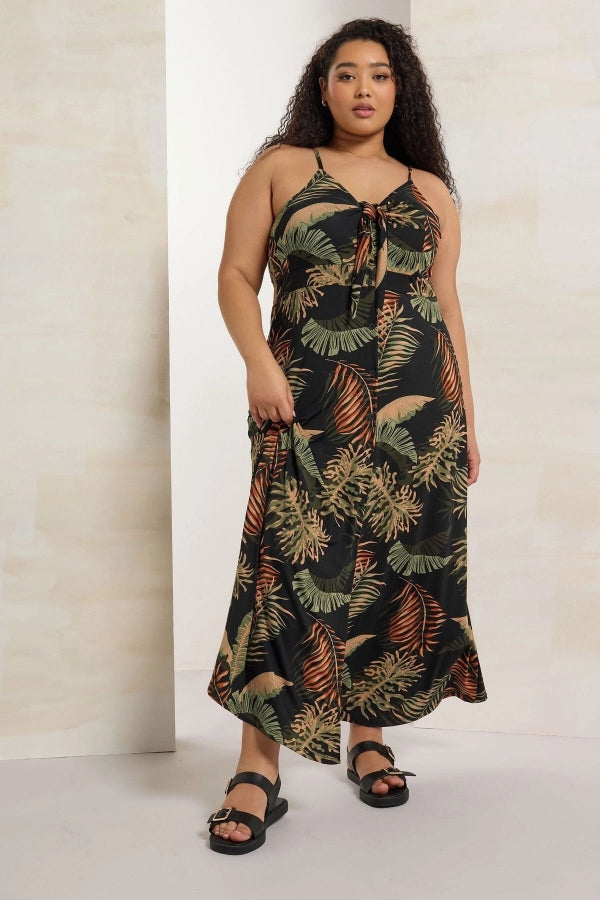 Büyük Beden Askılı Göğüs Dekolteli Çiçek Desenli Maxi Elbise 303485 Vervegrand