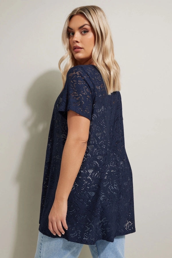 Büyük Beden V Yaka Kısa Kollu Astarsız Dantel T-shirt 304095 Vervegrand