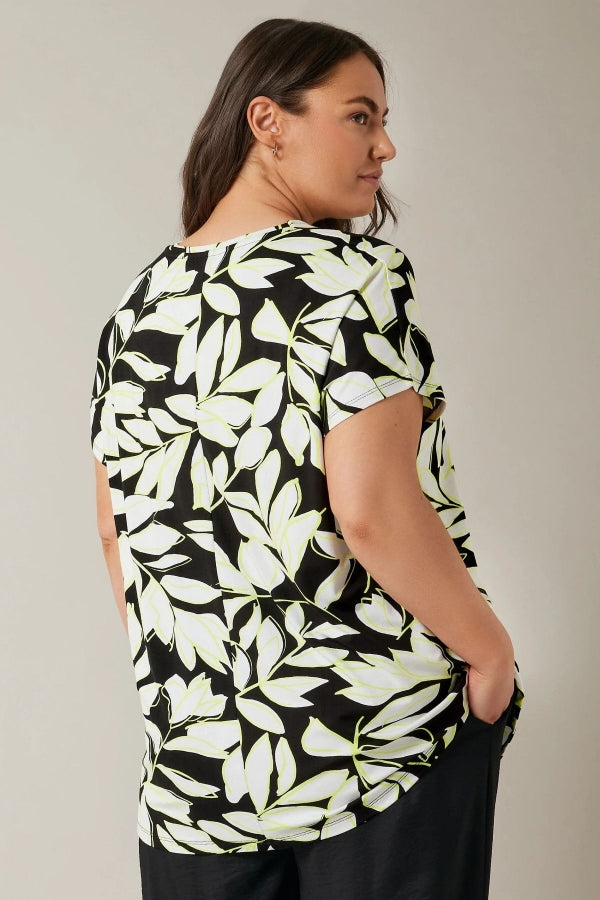 Büyük Beden V Yaka Kısa Kollu Yaprak Desenli Bluz 615244 Vervegrand