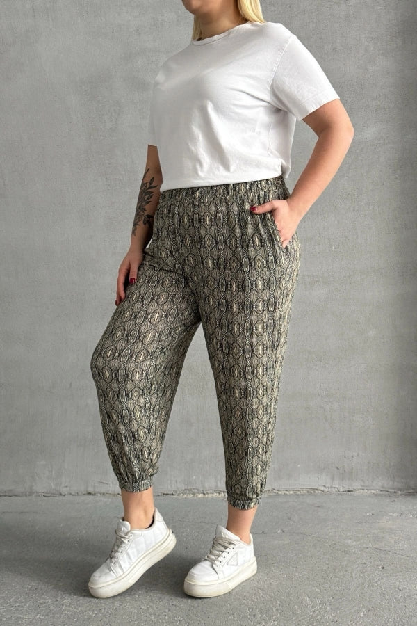 Büyük Beden Beli ve Paçası Lastikli Desenli Cepli Pantolon 303301 Vervegrand