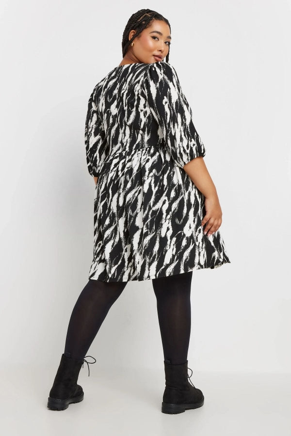 Büyük Beden V Yaka Yarım Kollu Desenli Mini Elbise 270029 Vervegrand