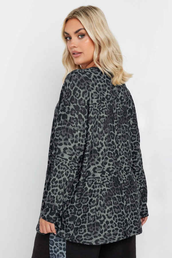 Büyük Beden Bisiklet Yaka Uzun Kollu Leopar Desenli Bluz 322186 Vervegrand