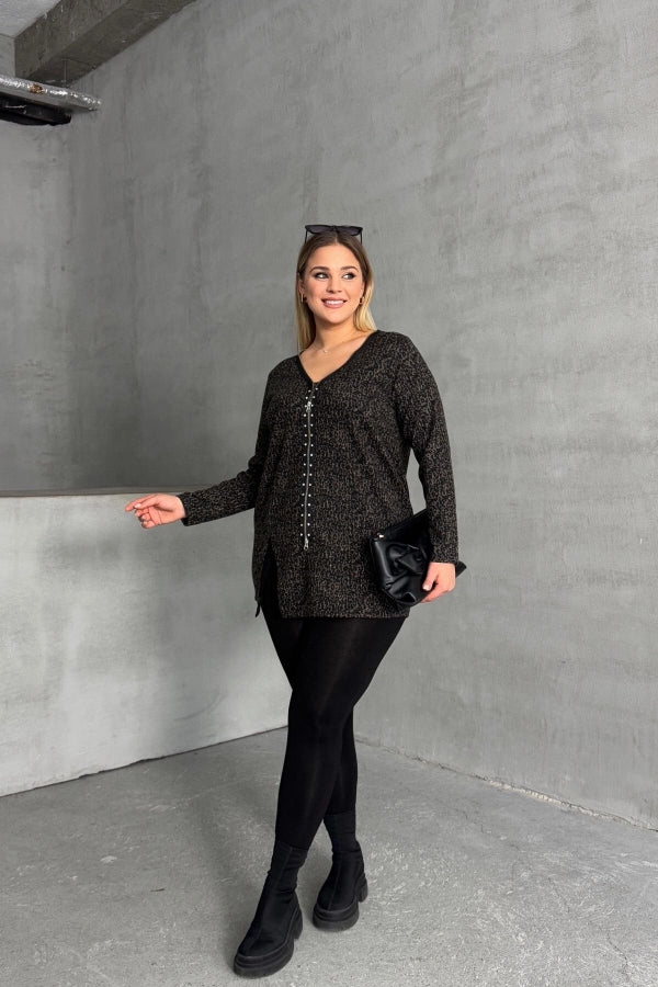 Büyük Beden V Yaka Önü Fermuarlı Yırtmaç Detaylı Leopar Desenli Bluz 173672 Vervegrand