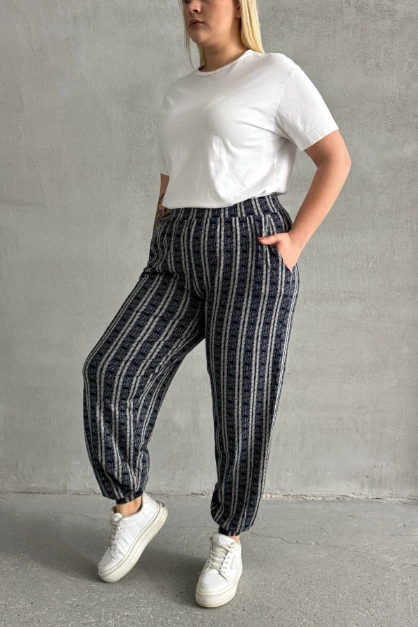 Büyük Beden Beli ve Paçası Lastikli Çizgili Cepli Pantolon 89-71 Vervegrand