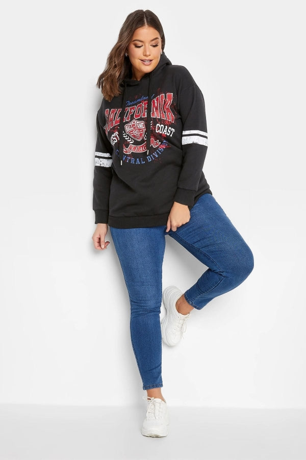 Vervegrand büyük beden siyah baskılı kapüşonlu sweatshirt model üzerinde