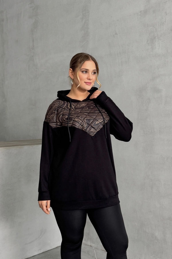 Büyük Beden Kapüşonlu Kapitone Detaylı Siyah Sweatshirt ön görünüm