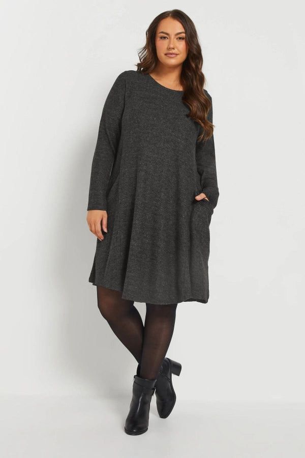 Büyük Beden Uzun Kol Bisiklet Yaka Eteği Bollaşan Cepli Elbise 270083 Vervegrand