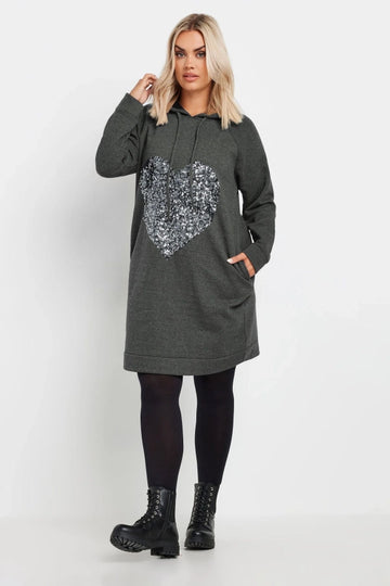 Vervegrand büyük beden payetli kalp desenli kapüşonlu sweatshirt elbise