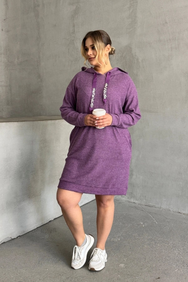 Büyük Beden Kapüşonlu Boncuk İşlemeli Cepli Sweatshirt Elbise 301802 Vervegrand