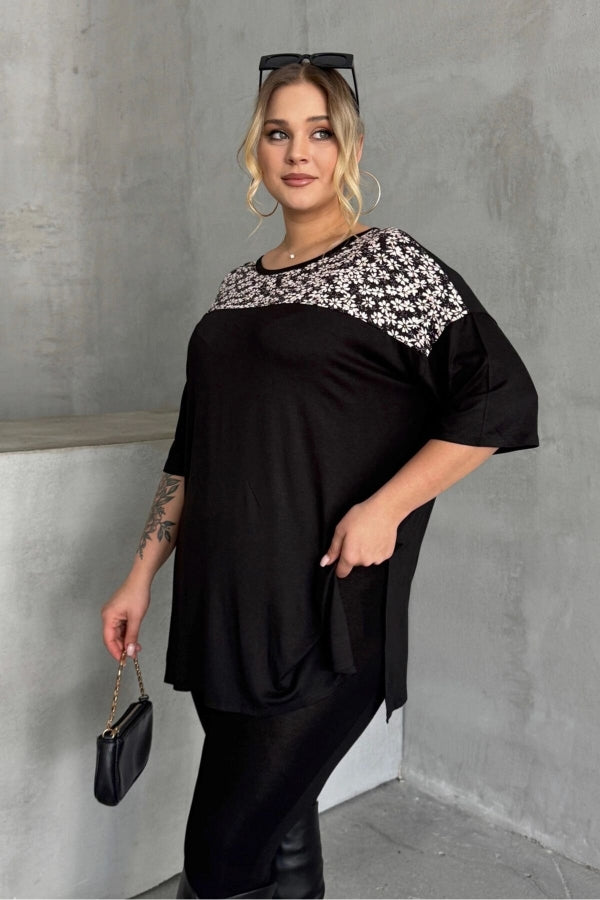 Büyük Beden Bisiklet Yaka Kısa Kollu Yırtmaç Detaylı Desenli Bluz 301623 Vervegrand