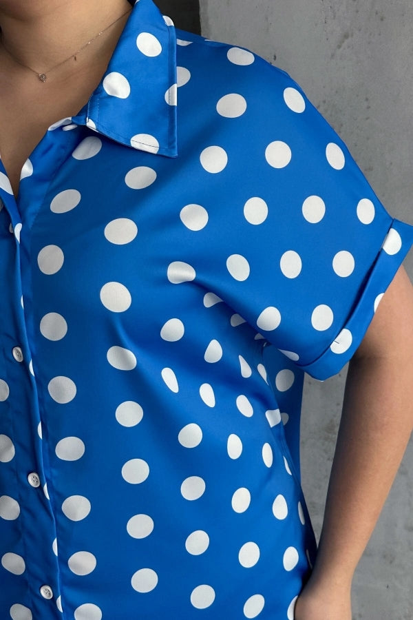 Büyük Beden Önü Düğmeli Kısa Kollu Puantiye Desenli Gömlek 303462 Vervegrand