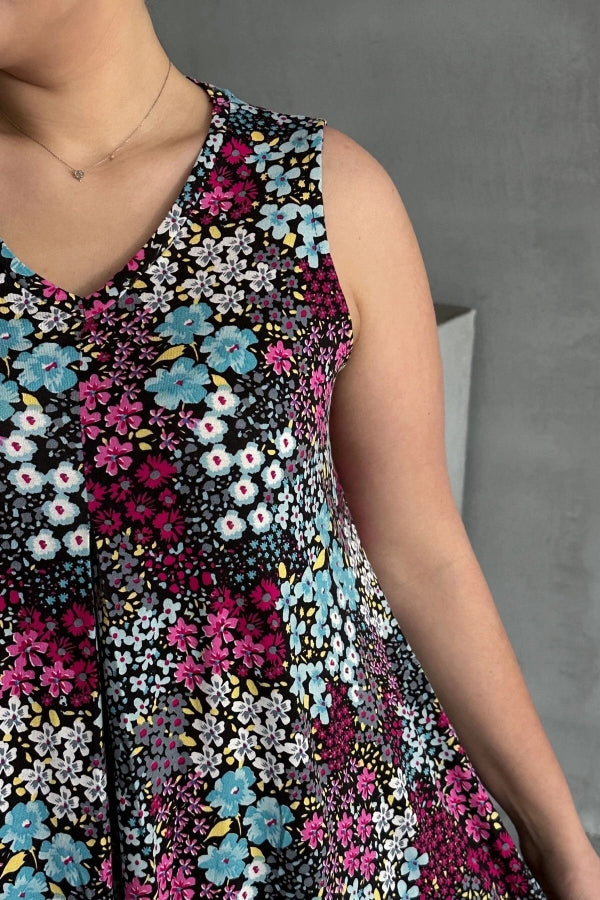 Büyük Beden V Yaka Sıfır Kol Çiçek Desenli Bluz 302261 Vervegrand