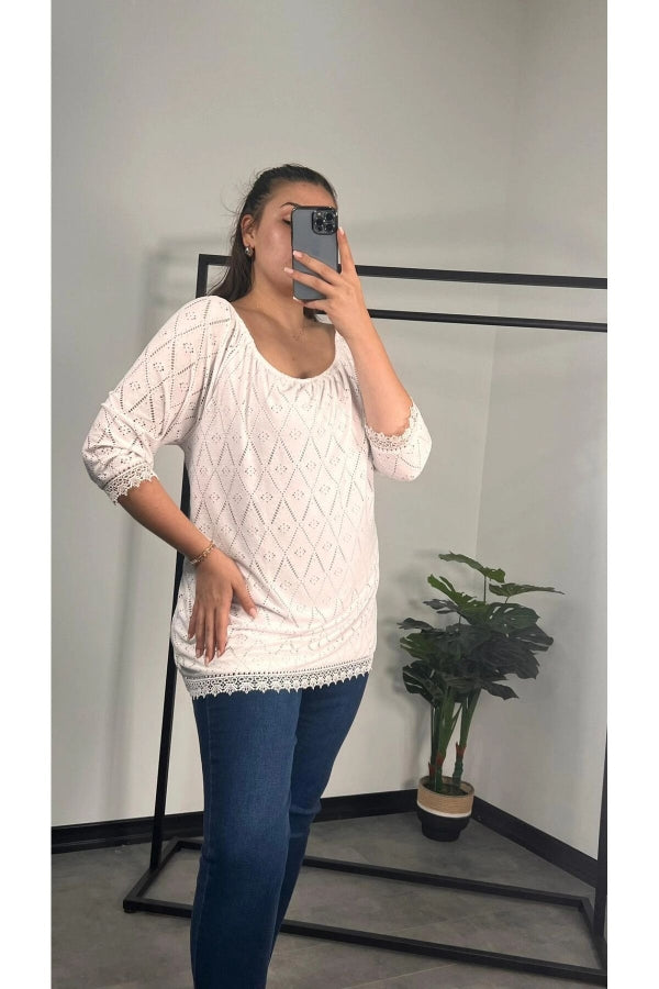 Büyük Beden Bisiklet Yaka Dantel Detaylı Fakir Bol Bluz 301195 Vervegrand