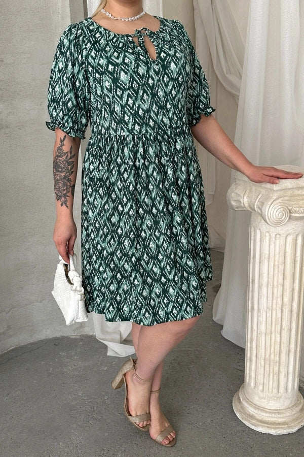 Büyük Beden Önü Bağlamalı Yarım Kollu Desenli Mini Elbise 101-8 Vervegrand