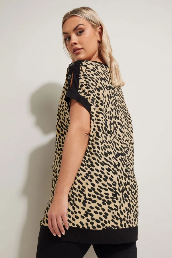 Büyük Beden Leopar Desenli Kuş Gözü Detaylı T-shirt 304086 Vervegrand