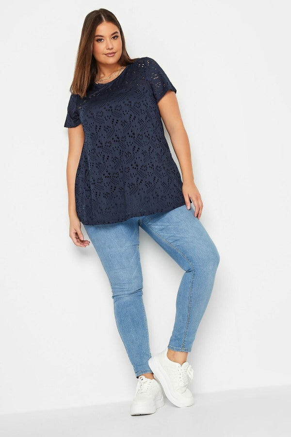 Büyük Beden Dantel Detaylı V Yaka Astarsız Bluz 321027A Vervegrand