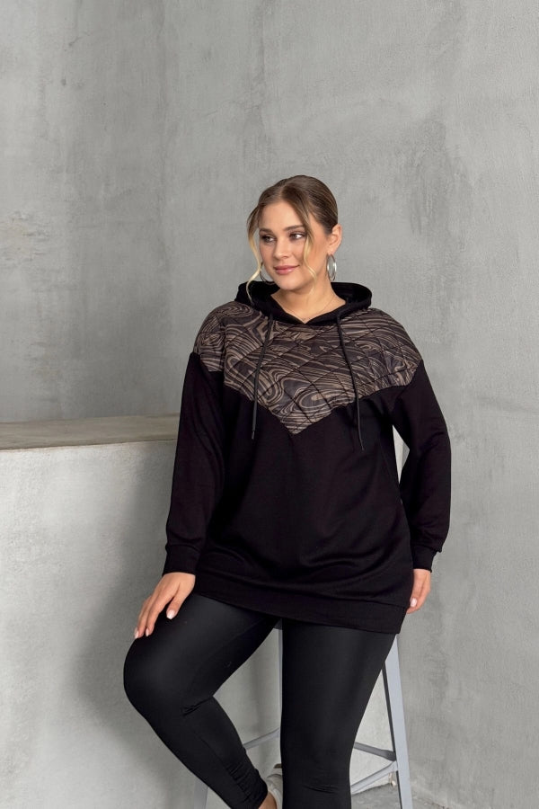 Büyük Beden Kapüşonlu Kapitone Detaylı Siyah Sweatshirt yan görünüm