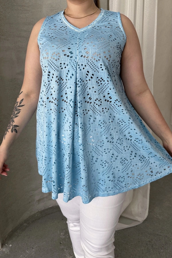 Büyük Beden V Yaka Sıfır Kol Dantel Detaylı Astarsız Bluz 302965 Vervegrand