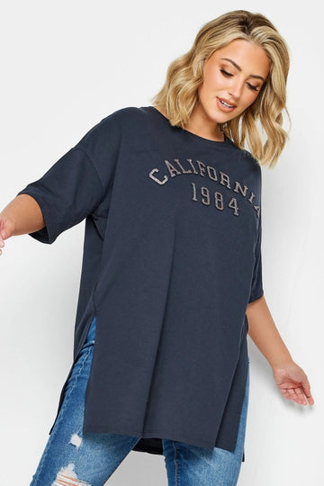 Vervegrand büyük beden antrasit California yazılı yan yırtmaçlı t-shirt