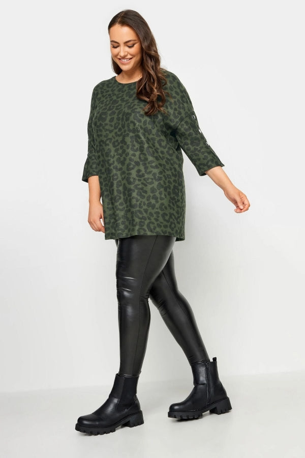 Büyük Beden Bisiklet Yaka Leopar Desenli Yarım Kollu Düğme Detaylı Bluz 302761 Vervegrand
