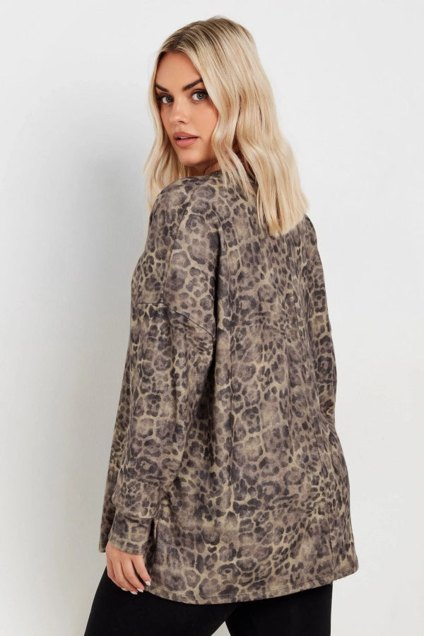 Büyük Beden Bisiklet Yaka Uzun Kollu Leopar Desenli Bluz 322185 Vervegrand