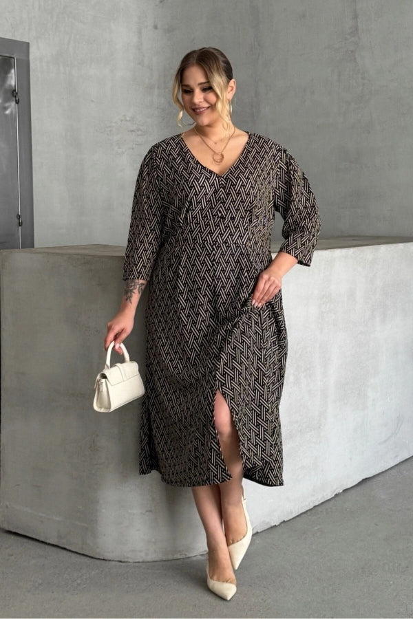 Büyük Beden V Yaka Yırtmaç Detaylı Desenli Fakir Kol Midi Boy Elbise MSD-25123 Vervegrand