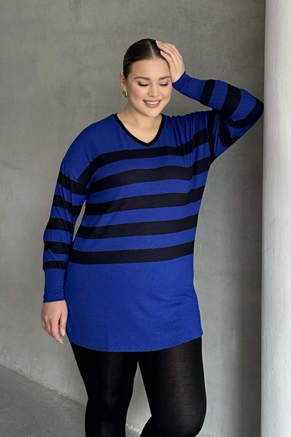 Büyük Beden V Yaka Çizgili Yırtmaç Detaylı İnce Kumaşlı Uzun Bluz 301567 Vervegrand