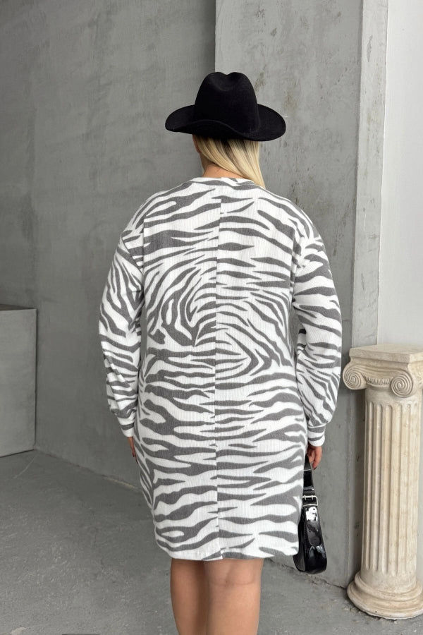 Büyük Beden Uzun Kollu Bisiklet Yaka Zebra Desenli Mini Elbise 84-194 Vervegrand