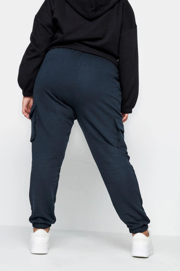 Vervegrand büyük beden siyah jogger pantolon boydan görünüm