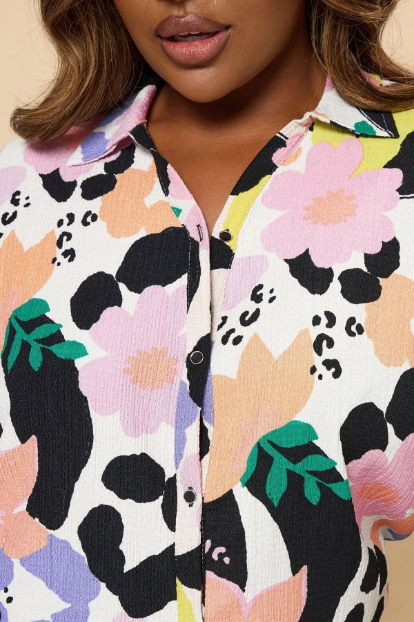 Büyük Beden Önü Düğmeli Kısa Kollu Çiçek Desenli Gömlek 304181 Vervegrand