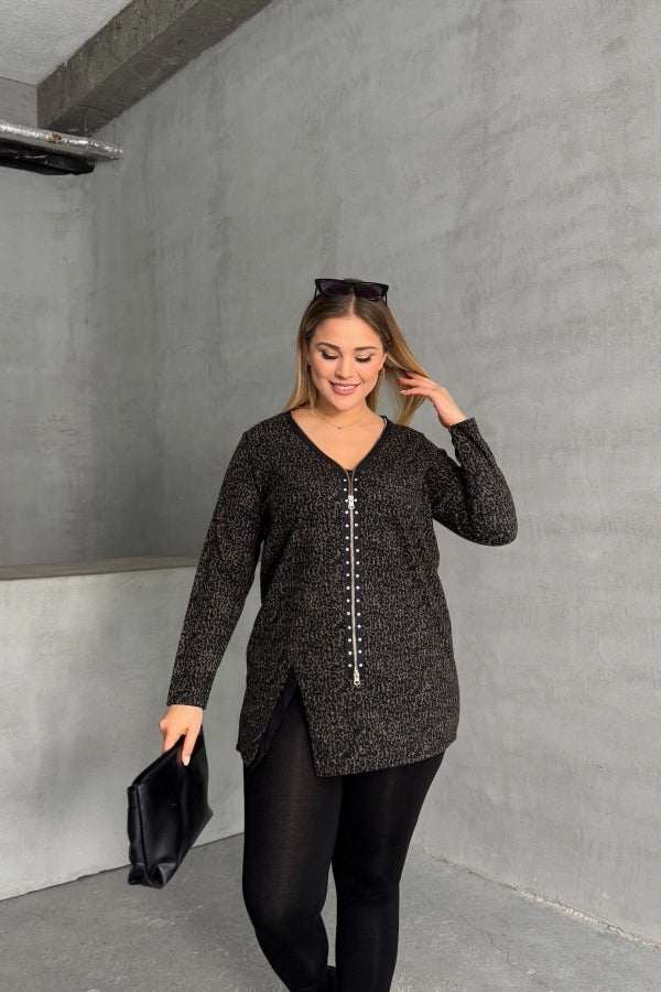 Büyük Beden V Yaka Önü Fermuarlı Yırtmaç Detaylı Leopar Desenli Bluz 173672 Vervegrand