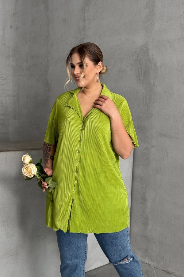 Büyük Beden Kısa Kollu Önü Düğmeli Fitilli İnce Gömlek 300738 Vervegrand