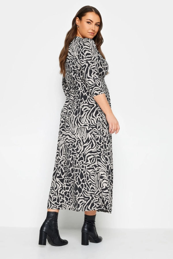 Büyük Beden V Yaka Desenli Kuşaklı Likralı Yarım Kol Anvelop Elbise 302633 Vervegrand