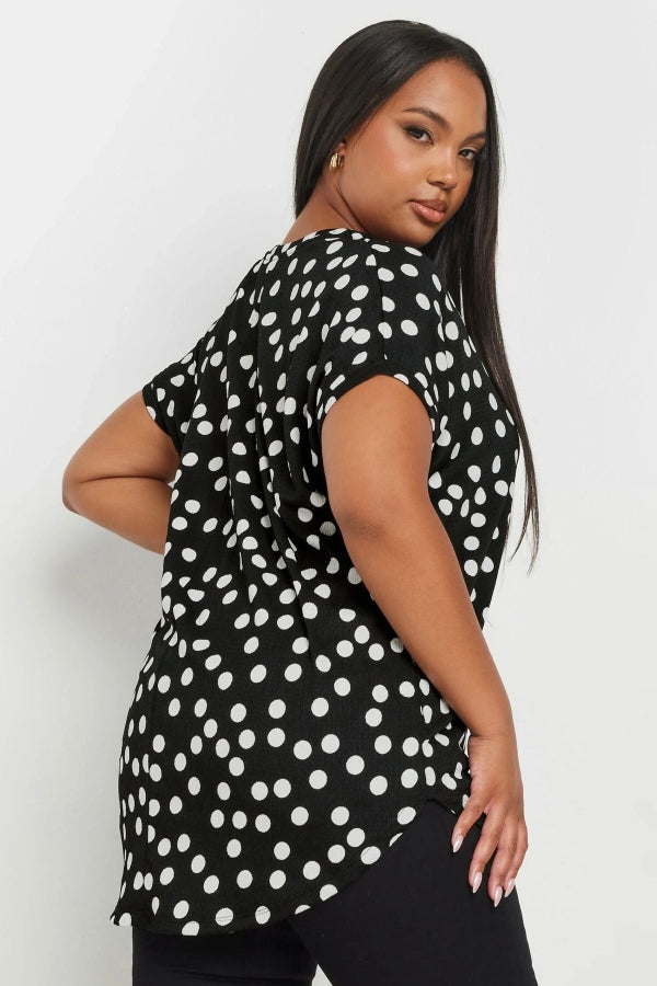 Büyük Beden V Yaka Kısa Kollu Puantiye Desenli Bluz 303496 Vervegrand