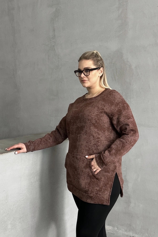 Büyük Beden Uzun Kollu Bisiklet Yaka Önü Cepli Desenli Sweatshirt 106-79 Vervegrand