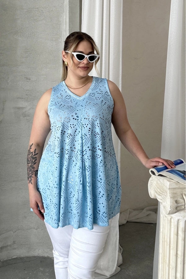 Büyük Beden V Yaka Sıfır Kol Dantel Detaylı Astarsız Bluz 302965 Vervegrand